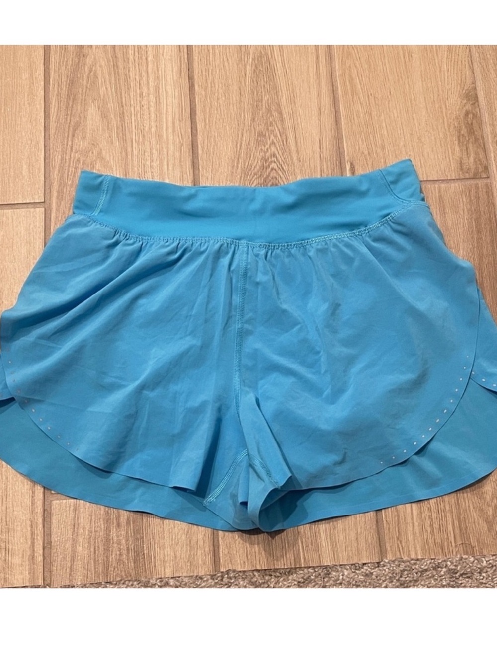Lululemon Fast and Free High Rise Reflective Shorts 3" Kayak Blue Sz 6